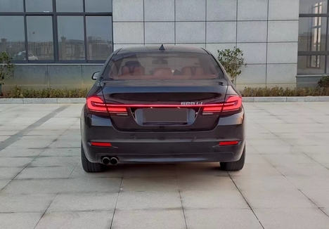 BMW F10 5 SERİSİ İÇİN BAGAJ LEDİ VE G30 STOP TAKIM
